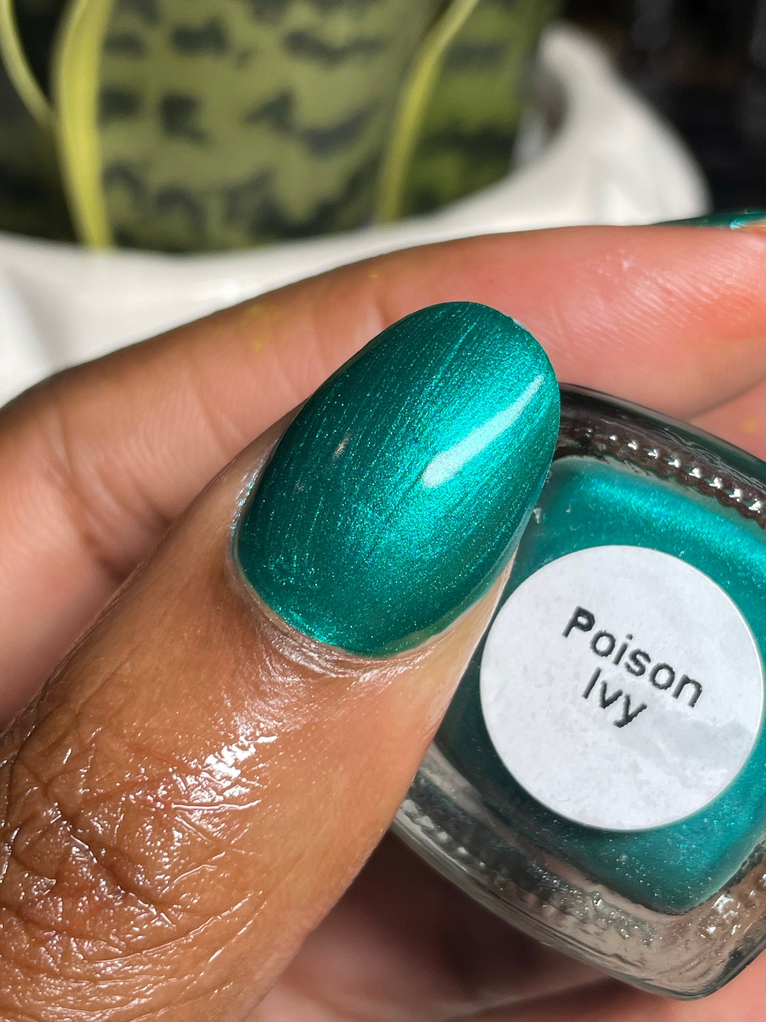 Poison Ivy inspired set 🌿🌹 - - - #poisonivy #poisonivyandharleyquinn  #poisonivynails #3dflowernails #nailsofinstagram #nails #prett... |  Instagram